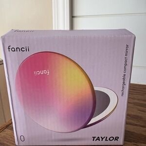 Fancii Rechargeable Compact Mirror - Multicolor